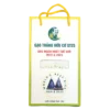 Gạo hữu cơ ST25 Ông Cua hộp 2kg - Mẫu 2026